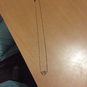 Kendra Scott necklace! Will go lower on Ⓜ️