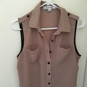 Forever 21 Sleeveless Blouse