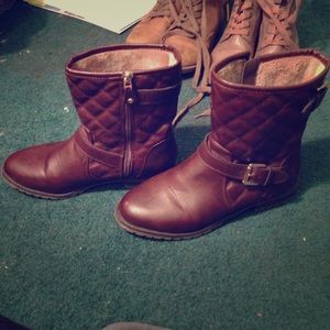 Brown combat boots, very comfortable
