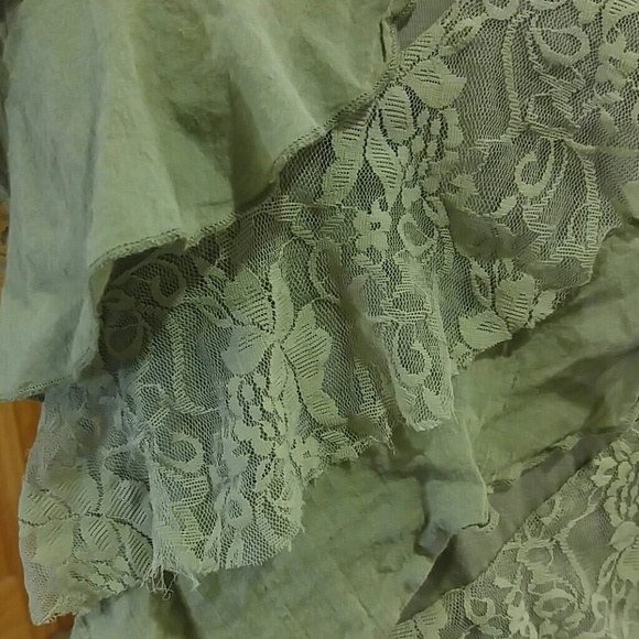 Eyelash Green Ruffle and Lace Tank Racerback - Picture 2 of 4