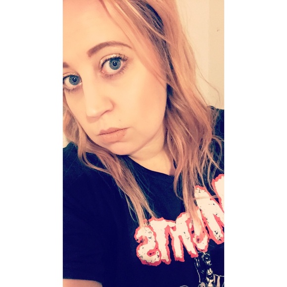 •Meet your Posher, Paisley Rose• - Picture 3 of 5