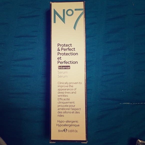 No 7 Protect & Perfect Serum