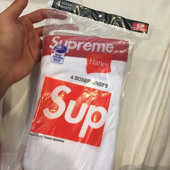 Supreme Hanes boxers 4 pack