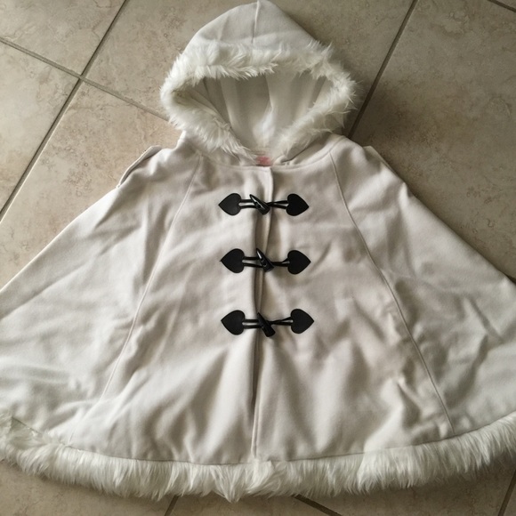 Tralala winter white cape