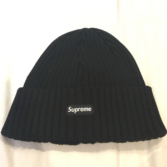 Supreme ribbed beanie