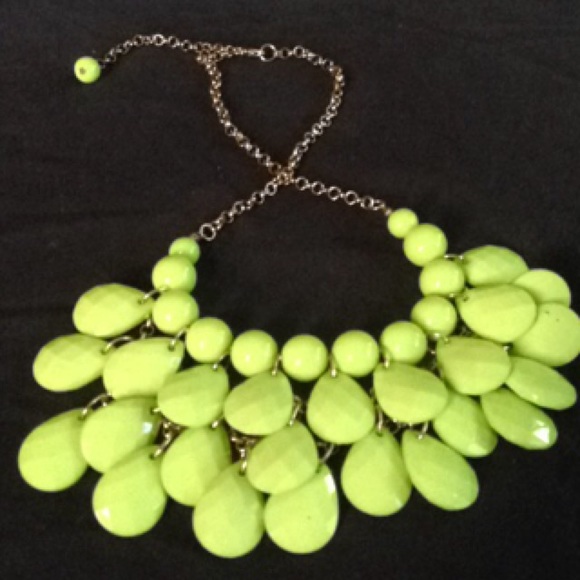 neon green beaded necklace - Picture 1 of 2