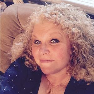 Meet your Posher, Ellen