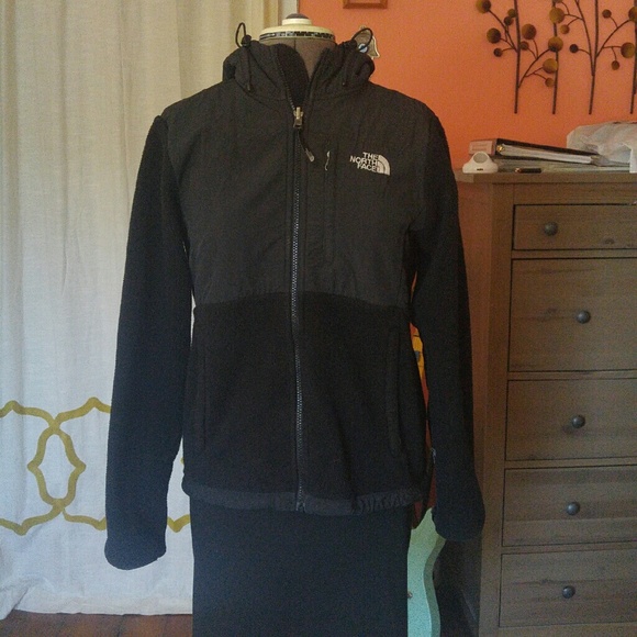 Classic North Face fleece jacket