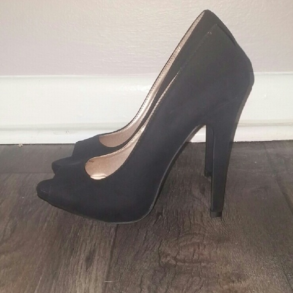 Open toe heels - Picture 1 of 3
