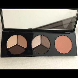 Never Been Used! SmashBox Eye Shadow & Blush Set