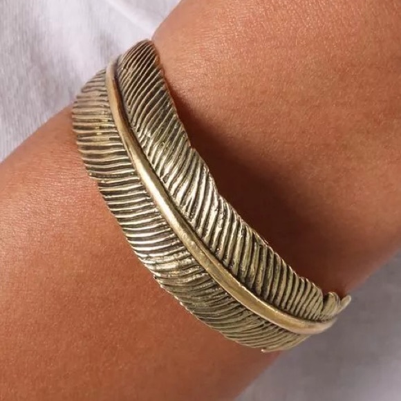 Vintage style leaf ring - Picture 2 of 3