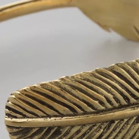 Vintage style leaf ring - Picture 3 of 3