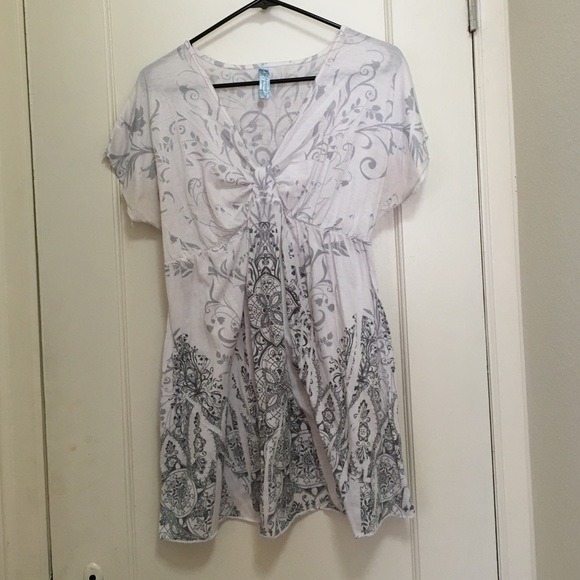 Printed V-Neck top