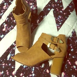 Tan Peep toe booties