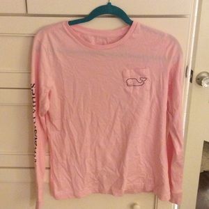 light pink long sleeve vineyard vine's whale shirt