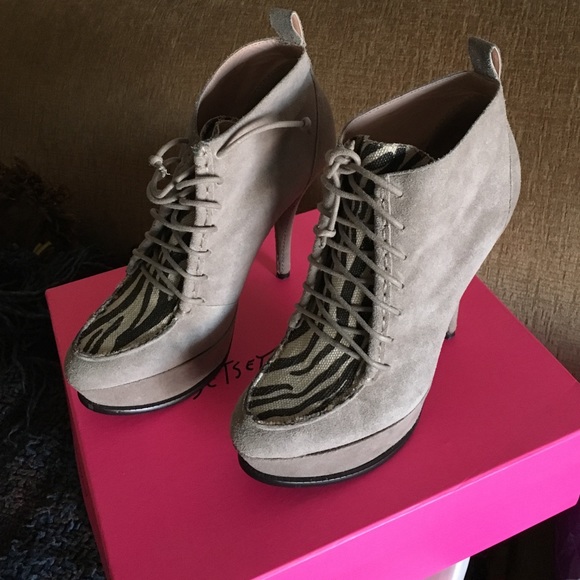 Betsy Johnson heels