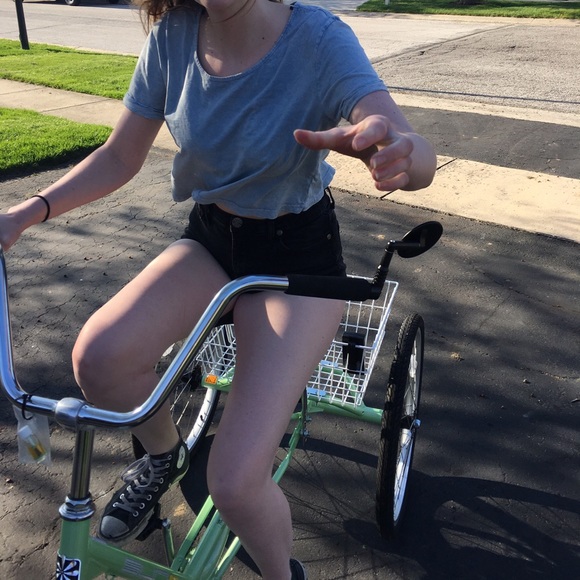 Meet your Posher, Kiersten - Picture 1 of 1