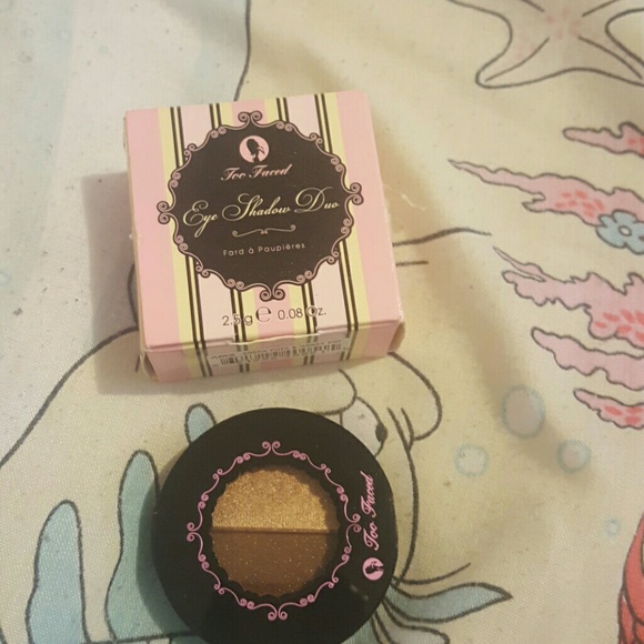 Too Faced eye shadow duo