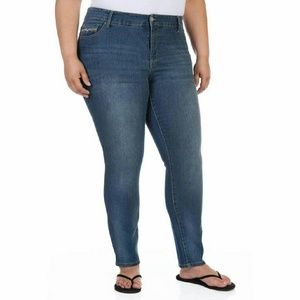 NWT 18W Plus-Size Comfort Skinny Jeans inseam 37