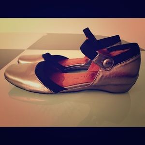 Gentle Souls metallic/black  flats