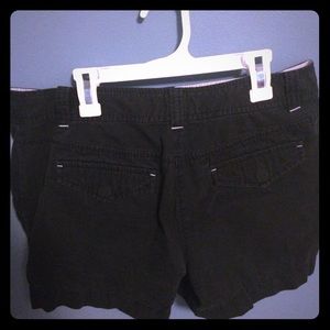 LOWEST! Cute black shorts perfect for sunshine!
