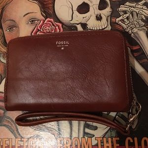 Real Leather! Fossil wallet/wristlet!