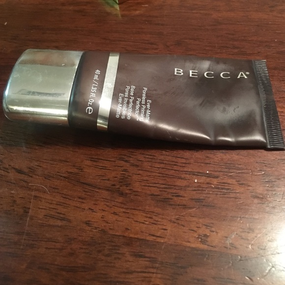 BECCA Ever-Matte Poreless Priming Perfector