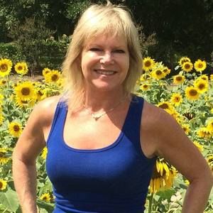 Meet your Posher, Deborah