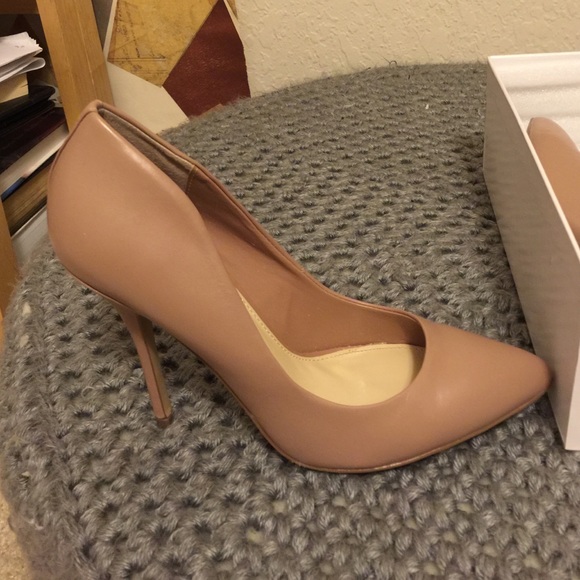 Steve Madden Galleryy Blush Lea size 8 nude pumps - Picture 2 of 4