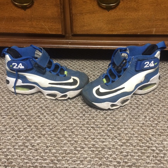 Nike griffeys boys