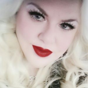 Meet your Posher, Kellie