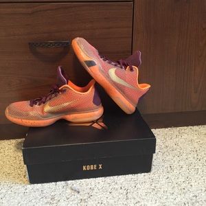 Kids Nike Kobe X Elite Size: 3.5