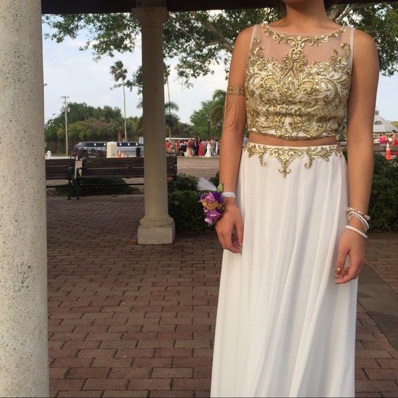 2-Piece prom dress