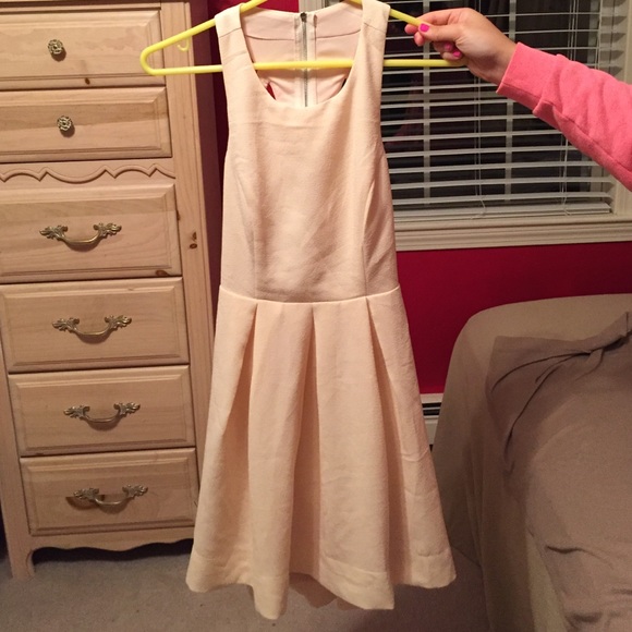 BRAND NEW w/o tags lulus cream fit and flare dress