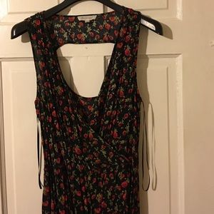 Too small. Never worn.