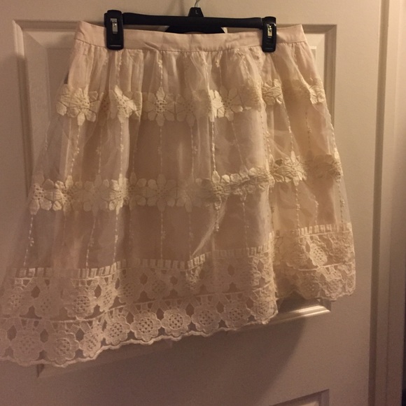 Textured skirt