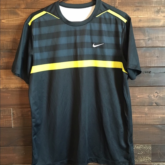 MENS Nike dri-fit tee