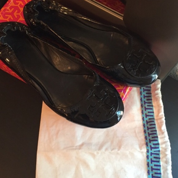 Beautiful Reva flat by Tory Burch size 9.5 - Picture 2 of 4