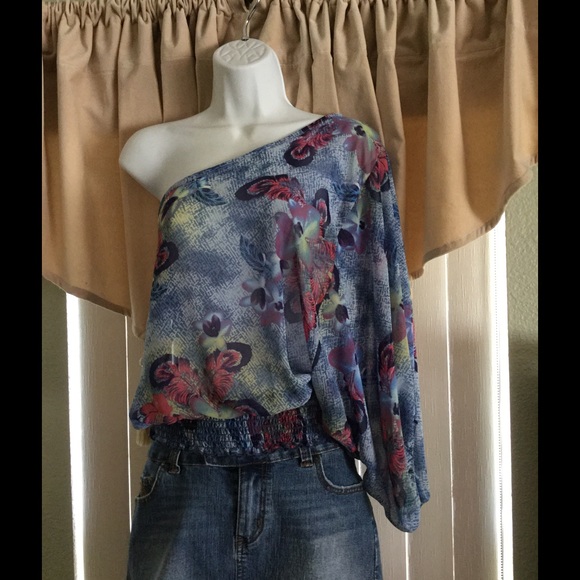 One shoulder blouse