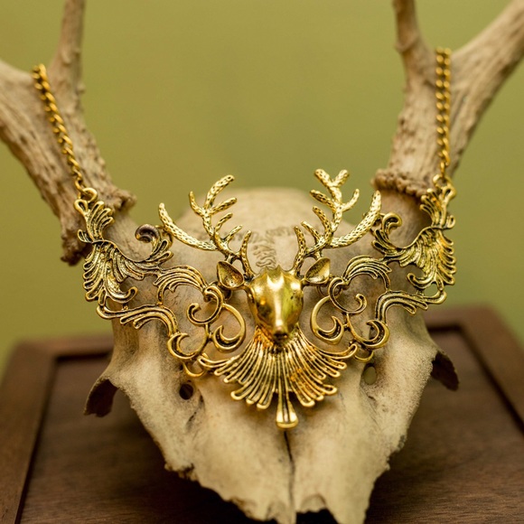 TRADED Deer Elk Antler Antiqued Necklace - Picture 2 of 3