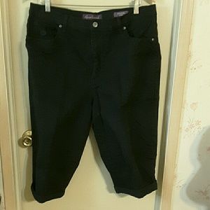 Gloria Vanderbilt, Amanda Capris, Sz 18, Black.