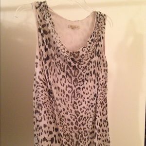 Sleeveless leopard print top