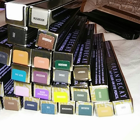 Urban Decay bundle (more pics) - Picture 3 of 4