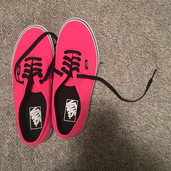 NEVER WORN - Removing tonight!