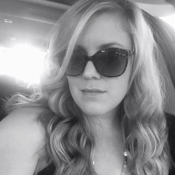 Meet your Posher, Jessica - Picture 1 of 1