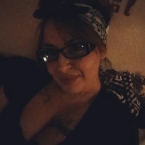 Meet your Posher, Deedee