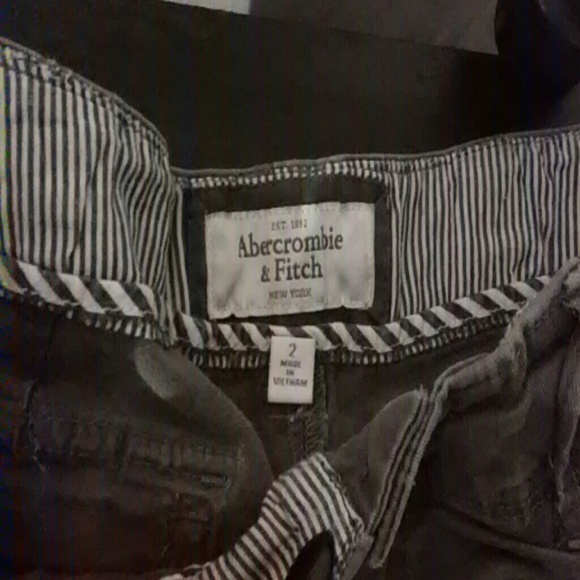Brown Abercrombie & Fitch shorts