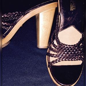 Michael Kors Braided Leather Slide Size 7