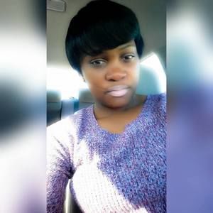 Meet your Posher, Monique