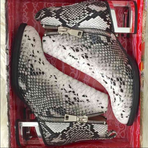 ISO😩 - Picture 2 of 2